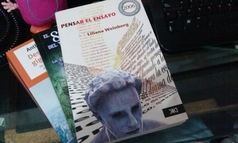 Libro pensar el ensayo